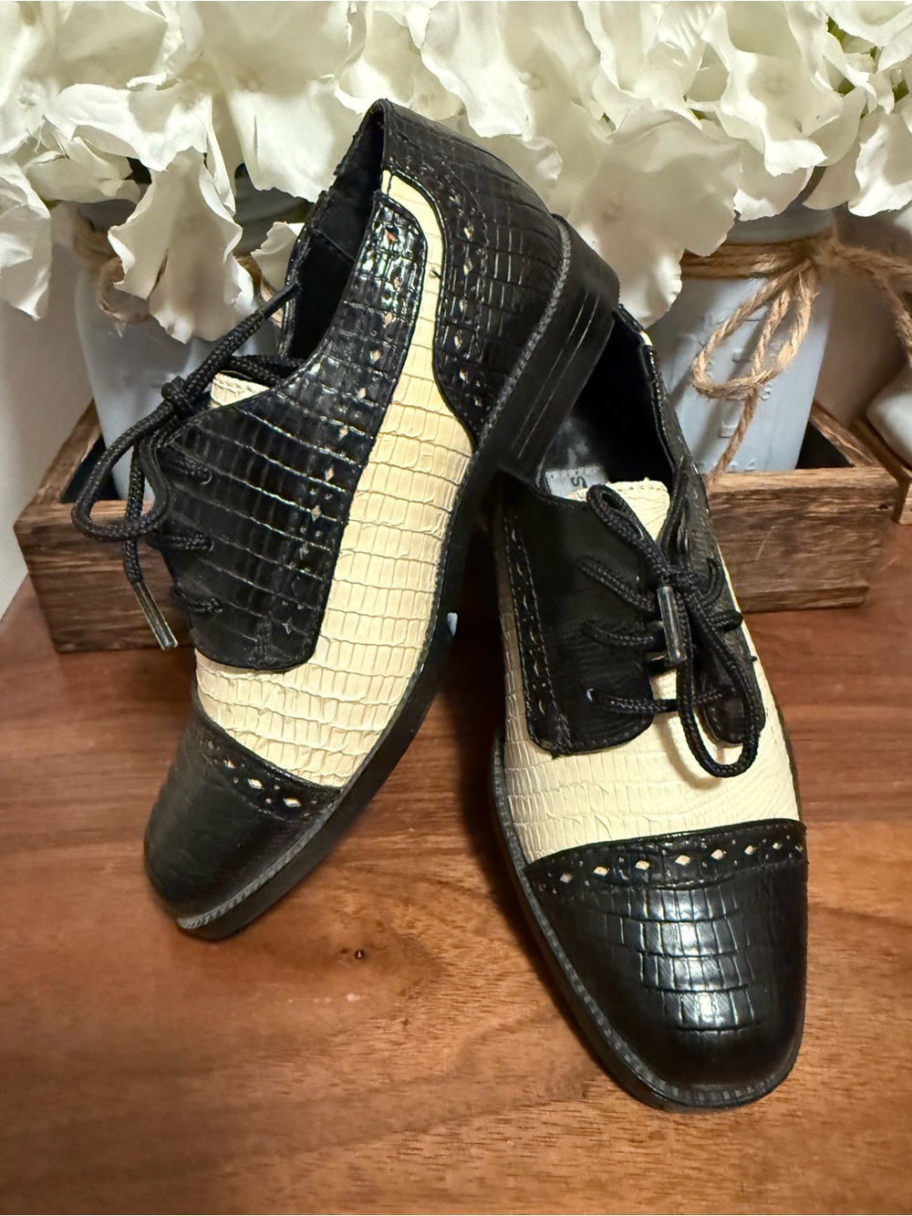 Stacy Adams Black and Ivory Two-Tone Kids Dress Oxfords size 10